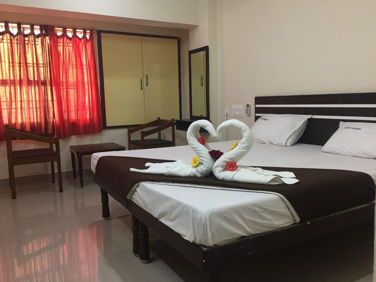 Hotel Nithin Krishna Tirupati Eksteriør billede