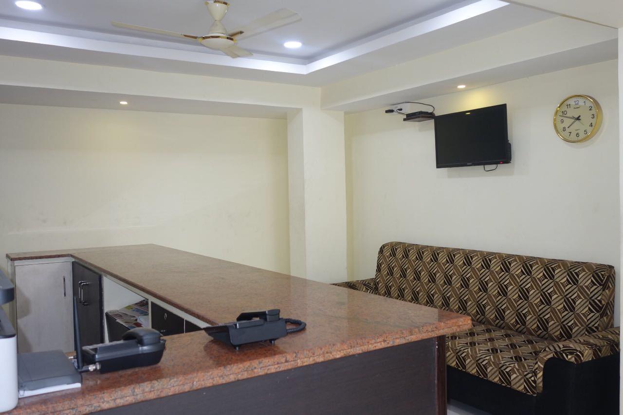Hotel Nithin Krishna Tirupati Eksteriør billede
