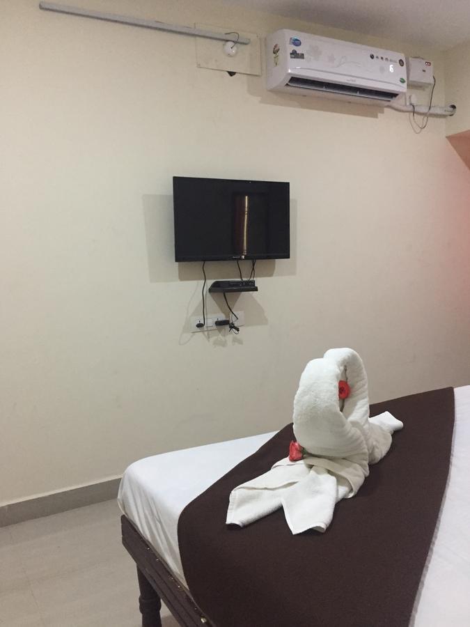 Hotel Nithin Krishna Tirupati Eksteriør billede