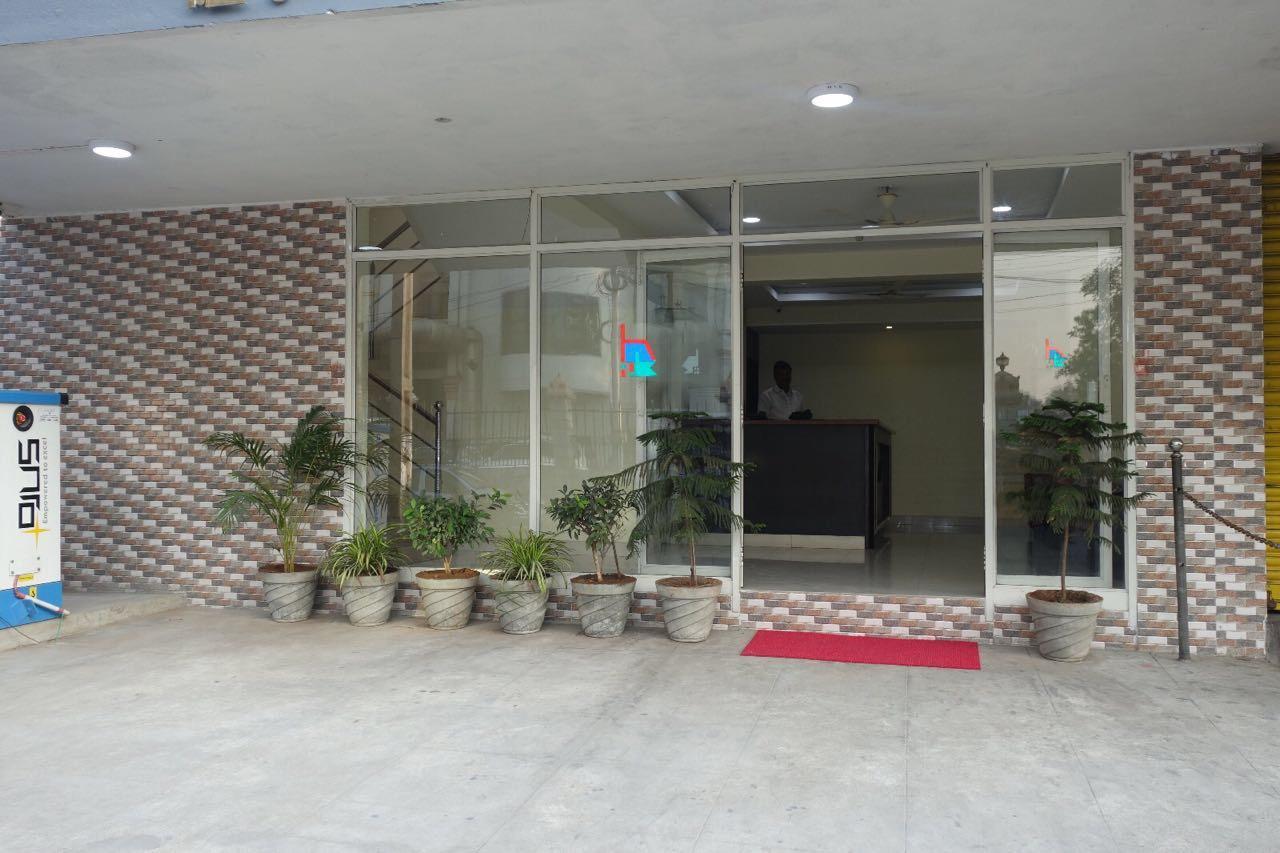 Hotel Nithin Krishna Tirupati Eksteriør billede