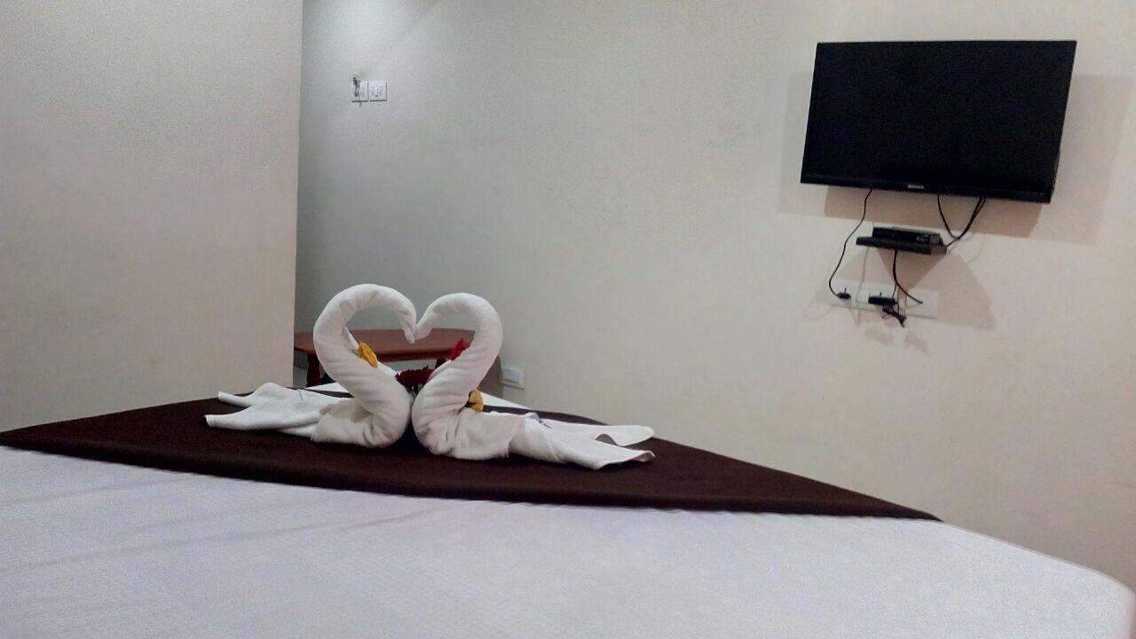 Hotel Nithin Krishna Tirupati Eksteriør billede